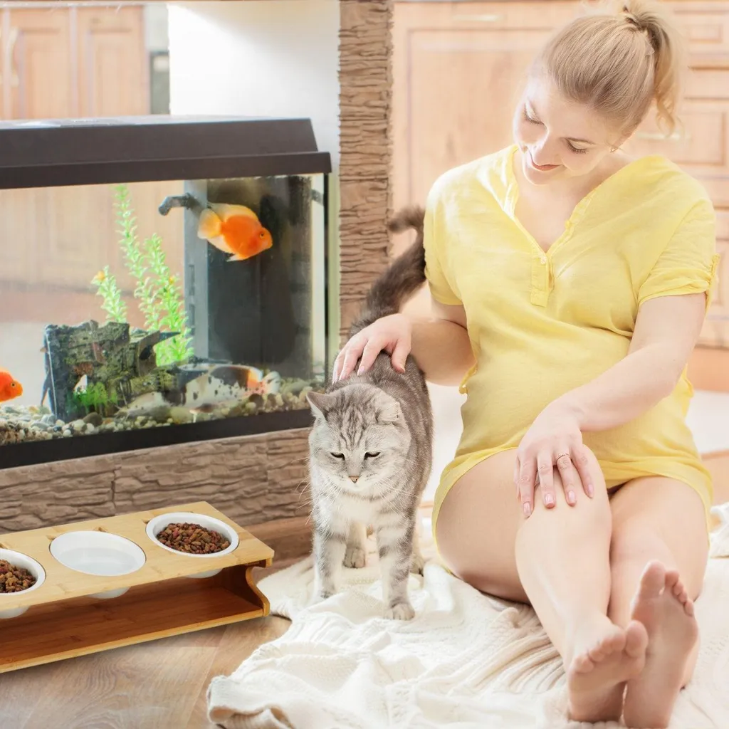 Station d'alimentation chats 3 gamelles anti-renversement pour sol propre