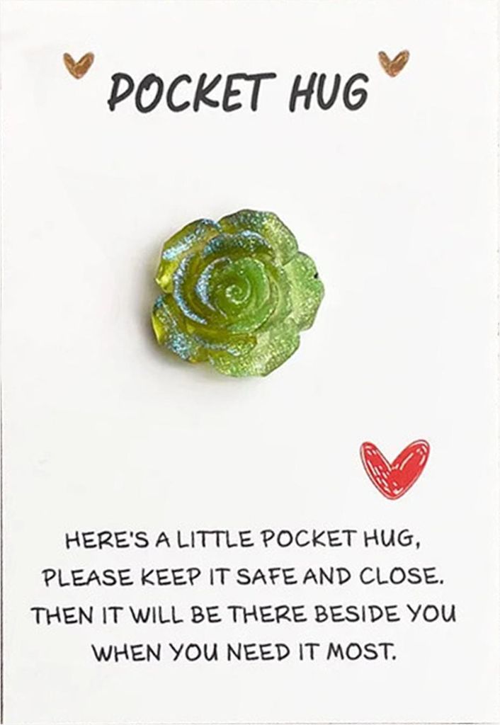 Pocket Hug Card mit Farbverlaufsrose für Frauen und Männer. Mini Pocket Hug Tokens mit Grußkarte. Inspirierende Geschenke für Fernbeziehungen.