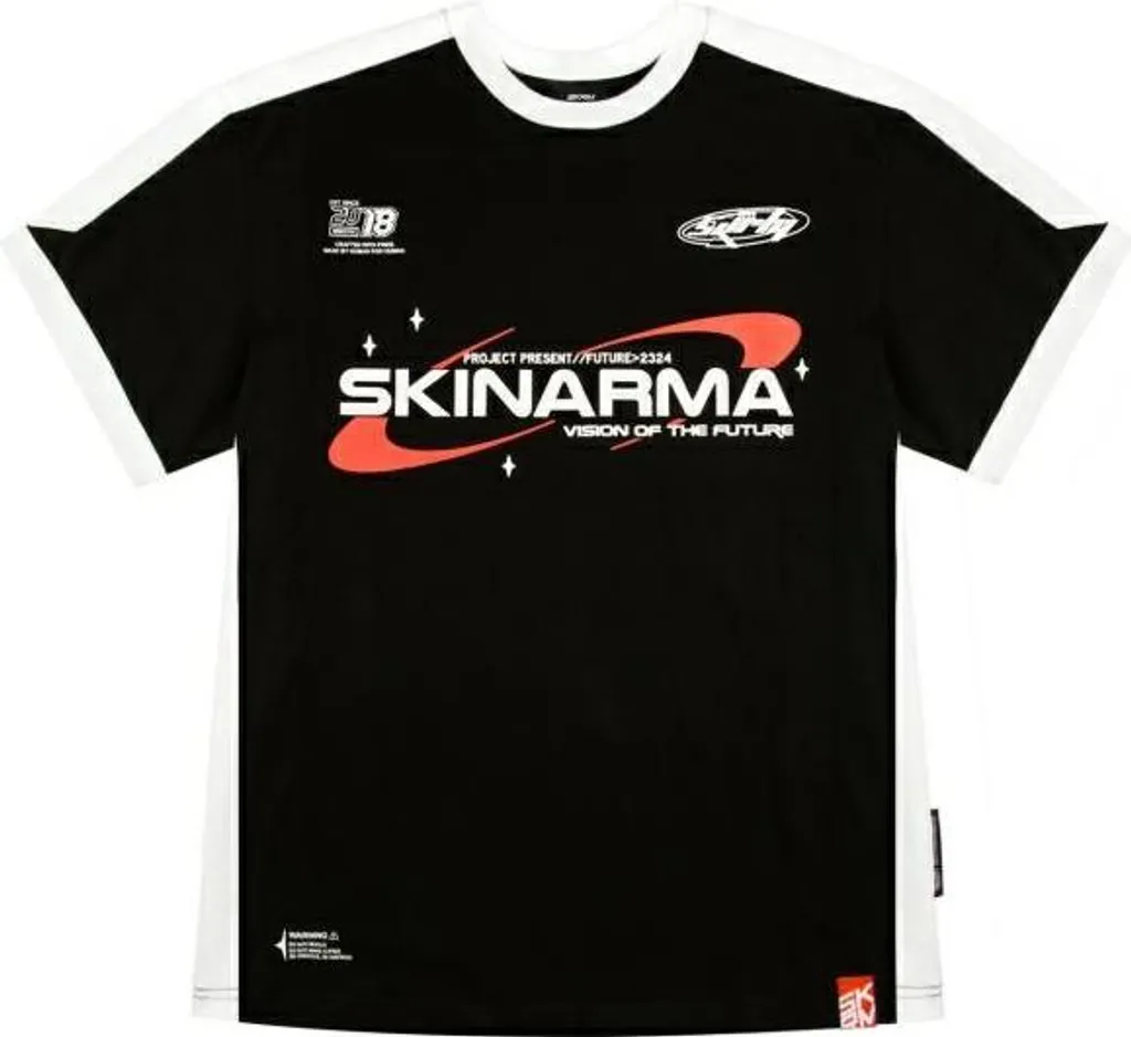 Skinarma Halo XL Black T-Shirt - Il Drop Streetwear del Momento