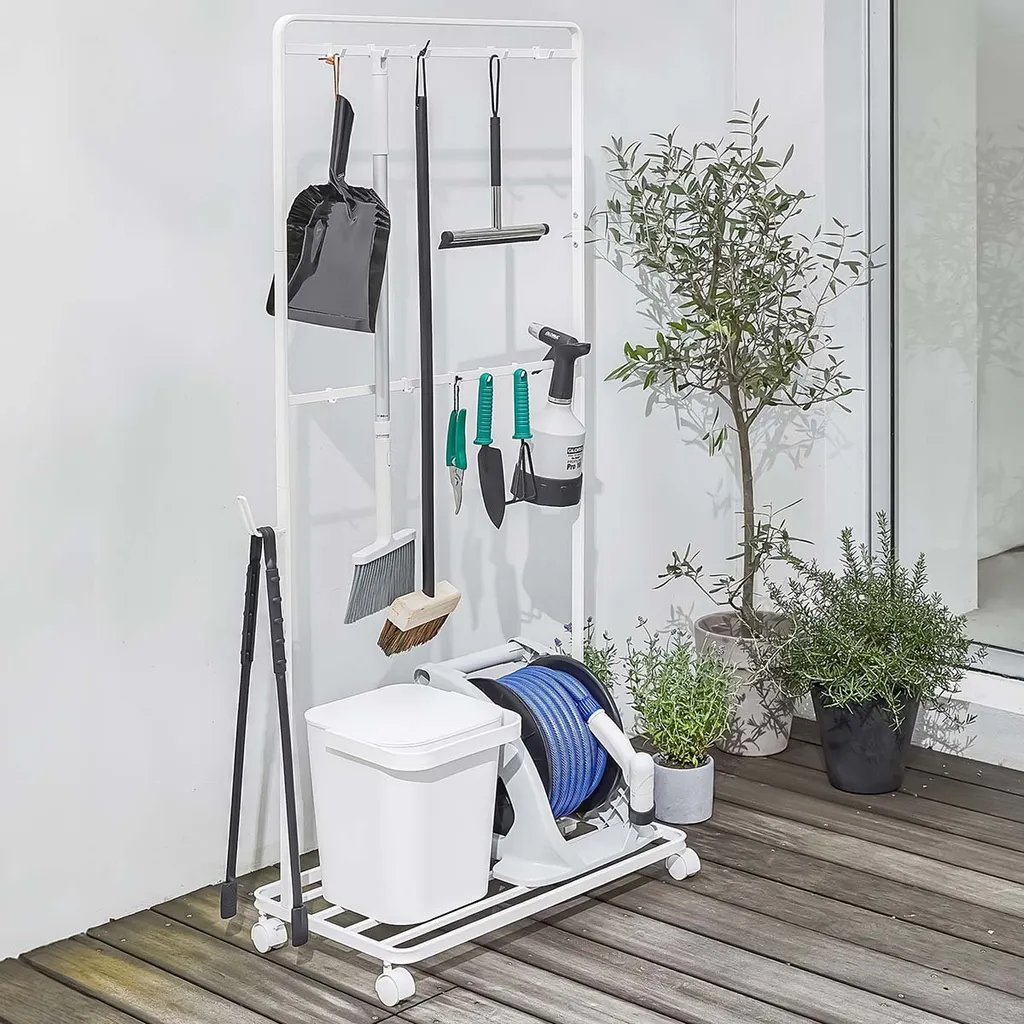 Étagère mobile étroite en acier blanc Yamazaki Tower avec 3 plateaux