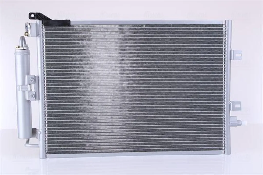 Condenseur de Climatisation 8200468911 pour Réparation Clim Clio III