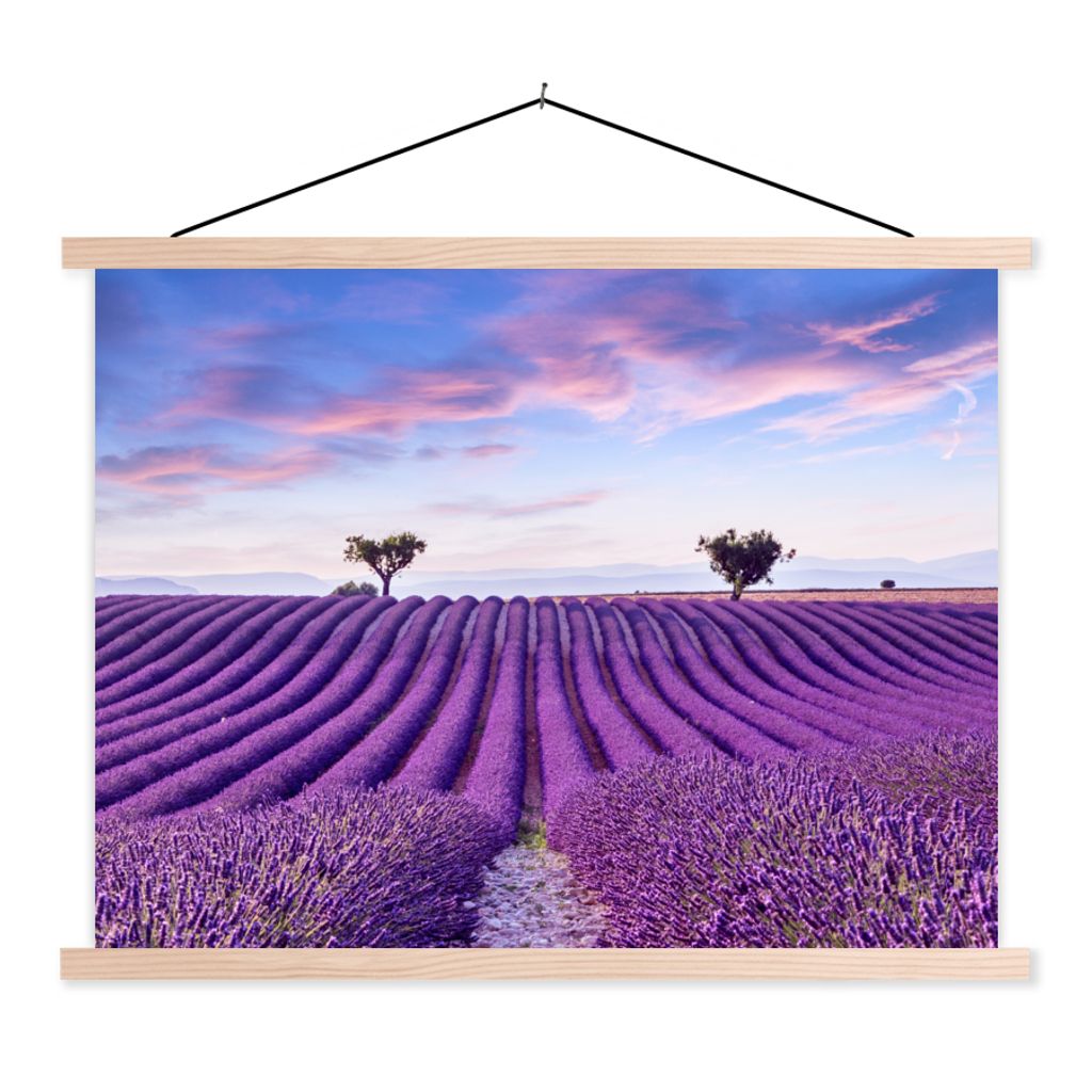 MuchoWow Textilposter Lavendel - Natur - Lila - Bäume - Blumen 120x90 cm mit holzfarbenen Rahmen - Magnetisch