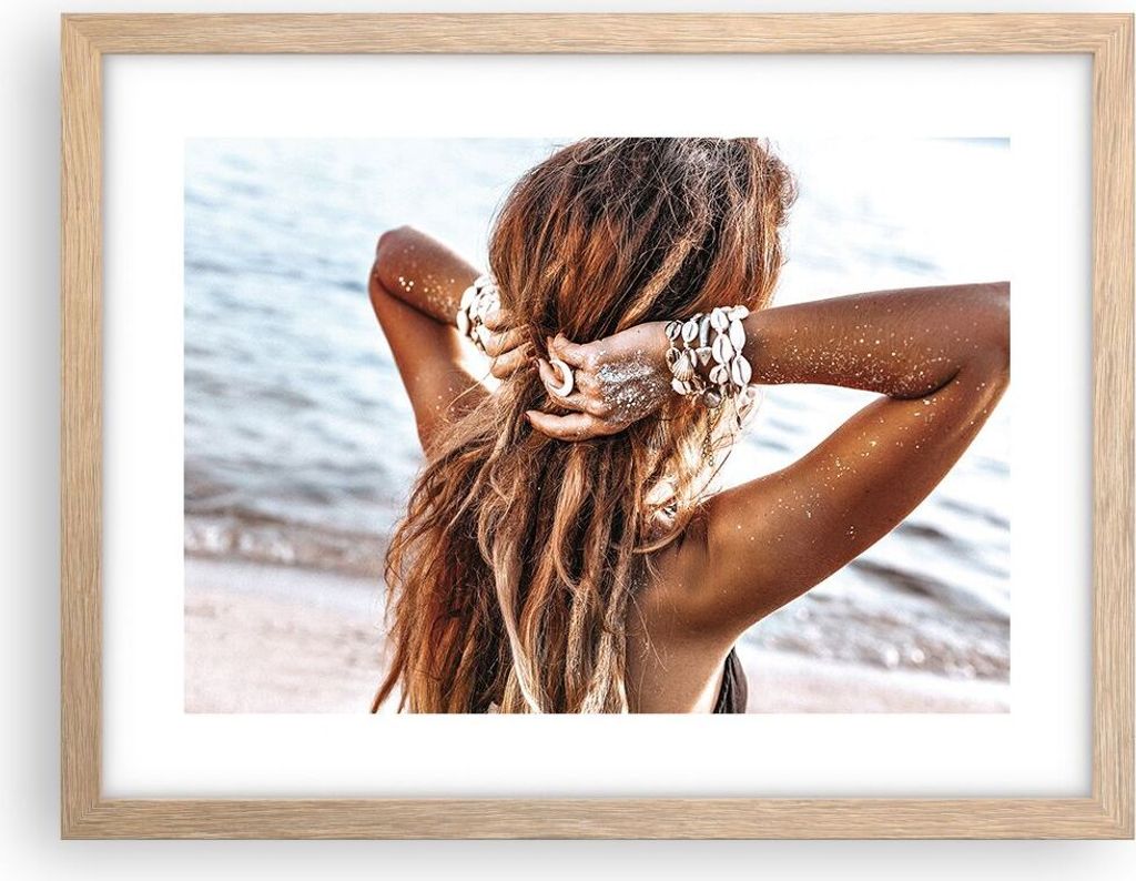 Gerahmtes Poster - Rahmen in heller Eiche - Haare Frau Strand - 40x30 cm - Wand Bild - Wanddeko - Wandbilder - Kunstposter - Wandposter - Bilderrah...