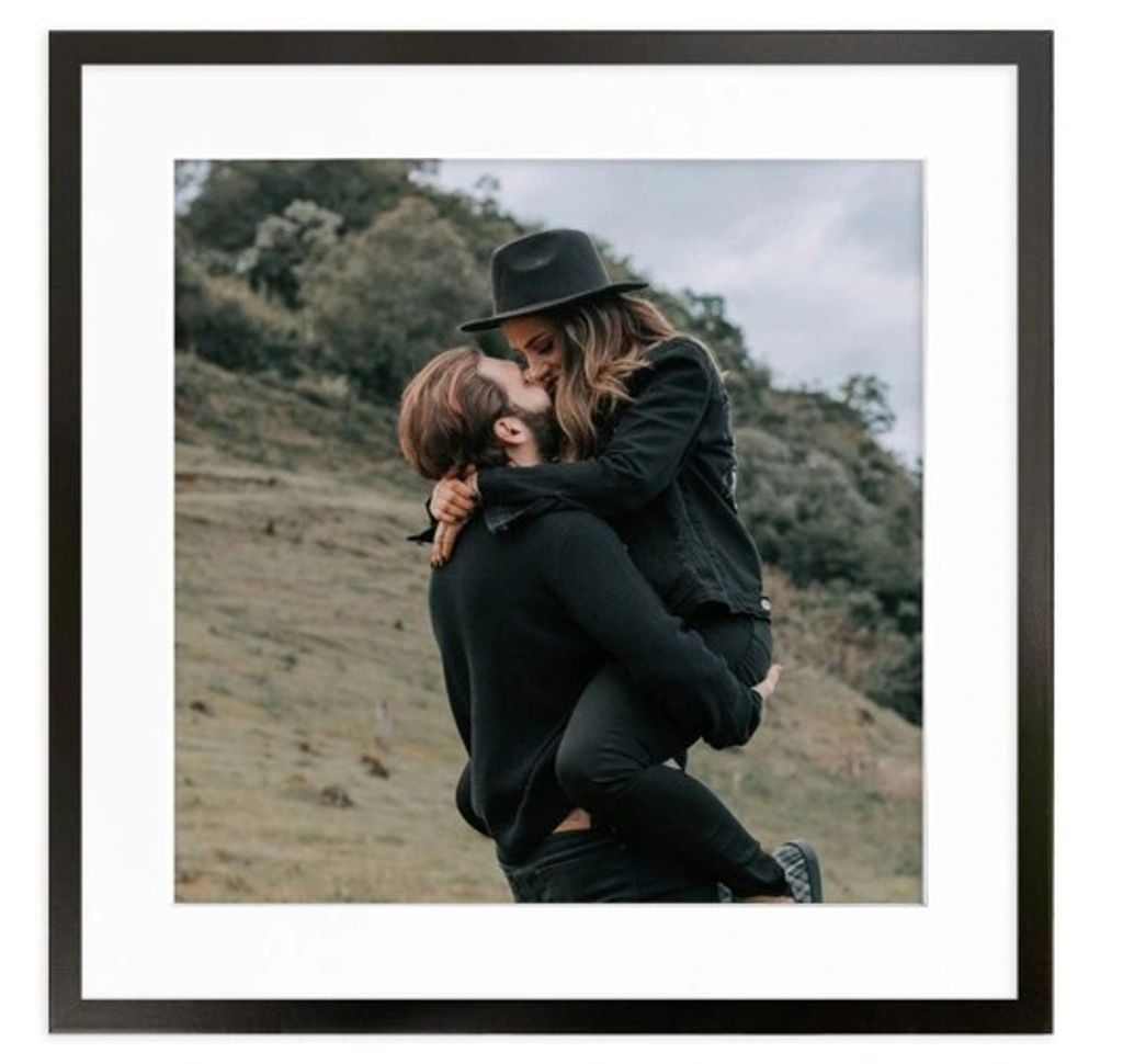 ITALIA – Schwarz – Bilderrahmen 50×50 cm mit Passepartout 40×40 cm