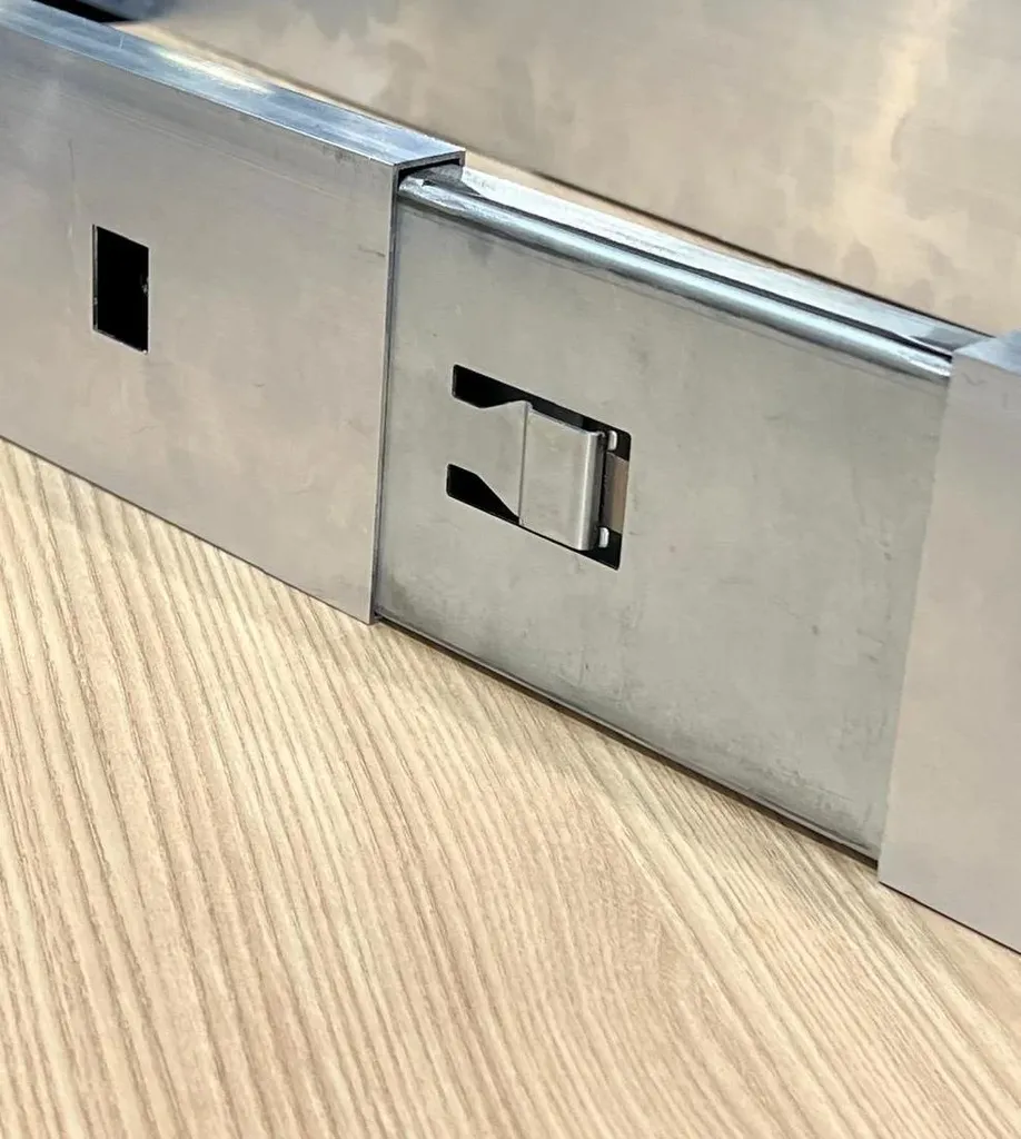 Règle de maçon extensible télescopique 1-4M Raimondi pour gros œuvre