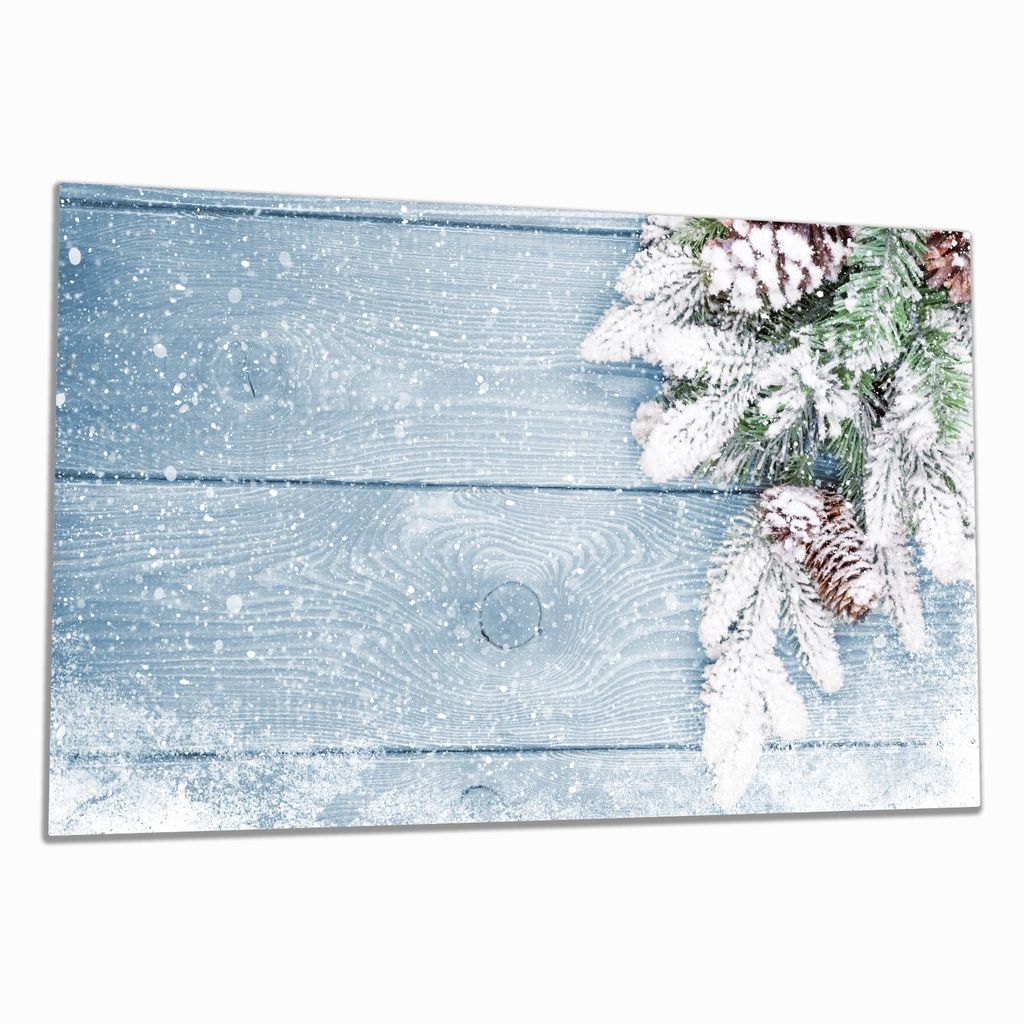 Wallario Herdabdeckplatte aus Glas, Größe 90 x 52 cm 1-teilig, Motiv Verschneite Tannenzweige auf Holz - Winterdekoration