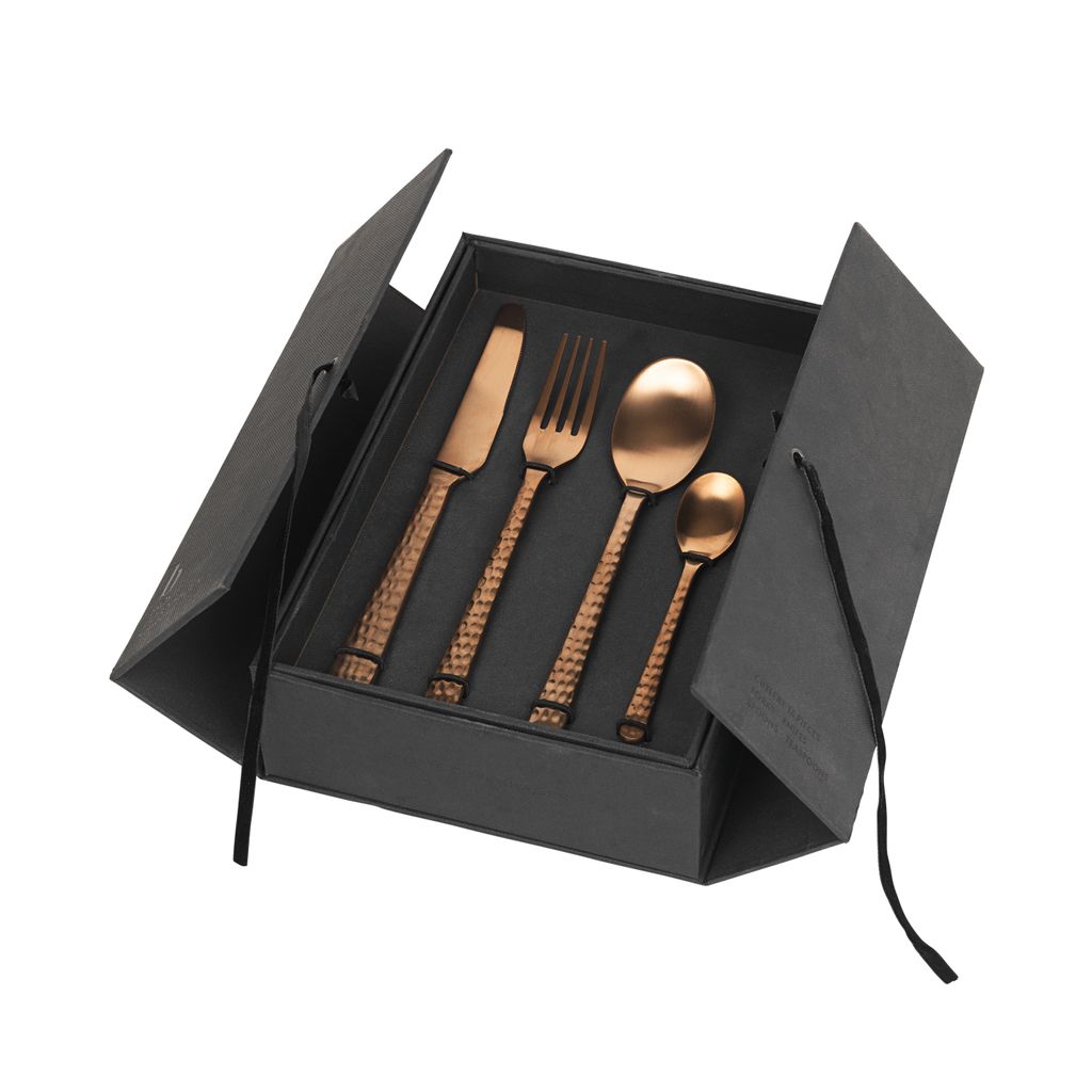 Broste Copenhagen. Juego de cubiertos Hune, acero Imagen del producto 