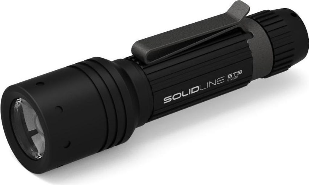 Solidline ST5 Taschenlampe schwarz, bis zu 150 Lumen, 75m Leuchtweite, 25 Std Laufzeit, IP54, Batterie