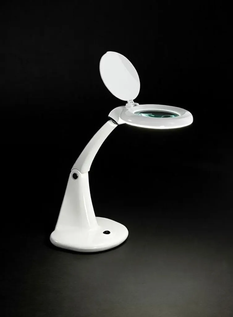 Améliorez votre Vision avec la Lampe Loupe LED Perenz 6,5W Blanche 520Lm