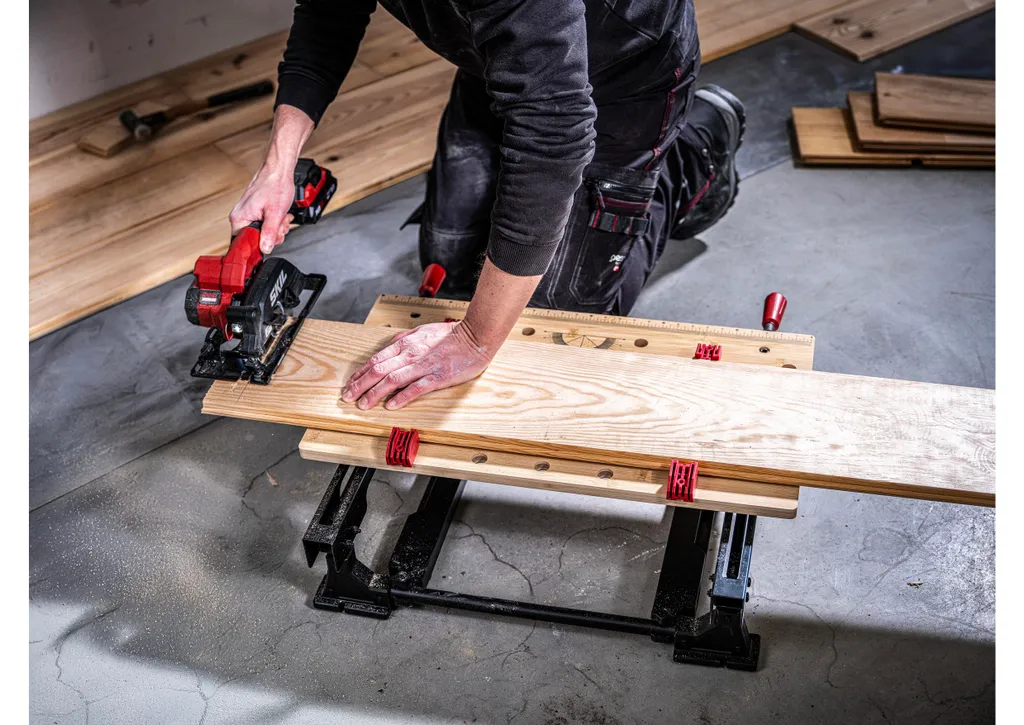 Établi de serrage portable SKIL 1290 AA avec plateau bois réglable