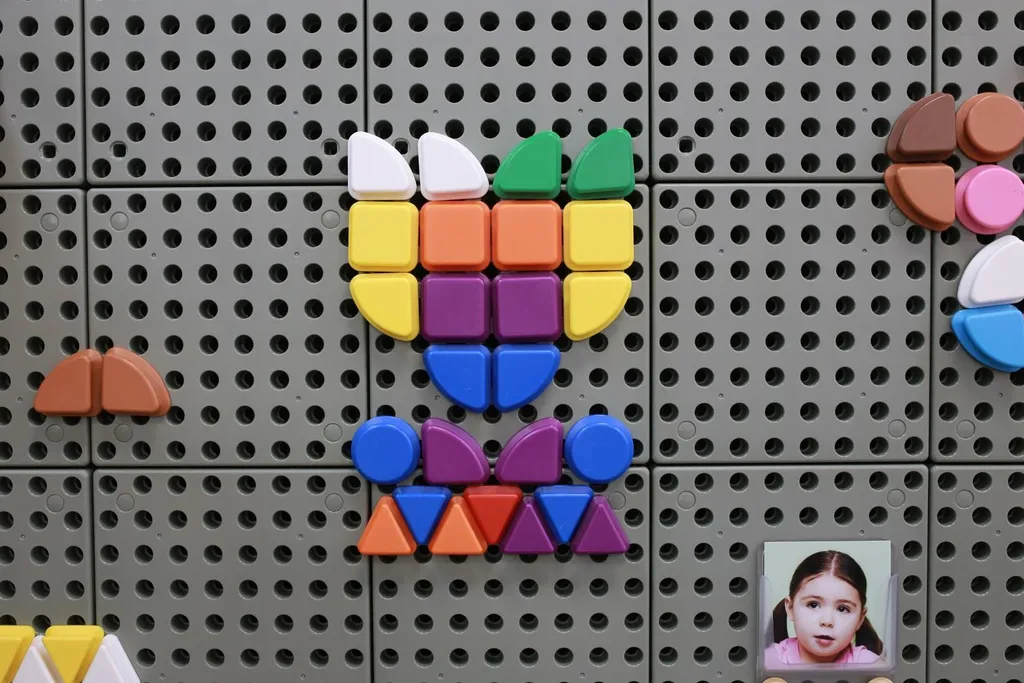 Chevilles Géométriques Masterkidz - Accessoires pour Tableau de STEM