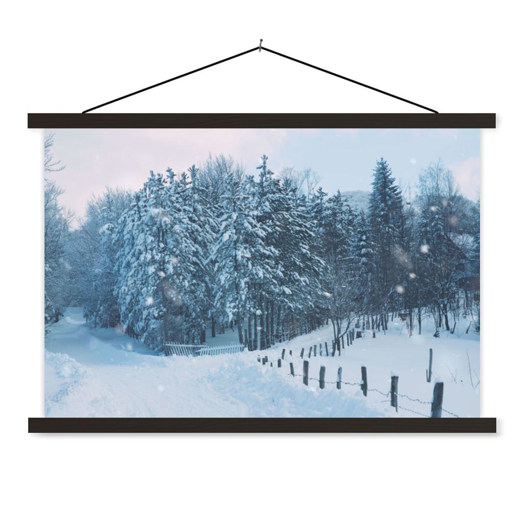 MuchoWow Textilposter Wald - Schnee - Winter 60x40 cm mit schwarzem Rahmen - Hölzernes