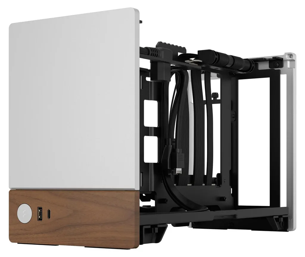 Boîtier PC portable Fractal Design Terra Silver pour créateur exigeant - 12