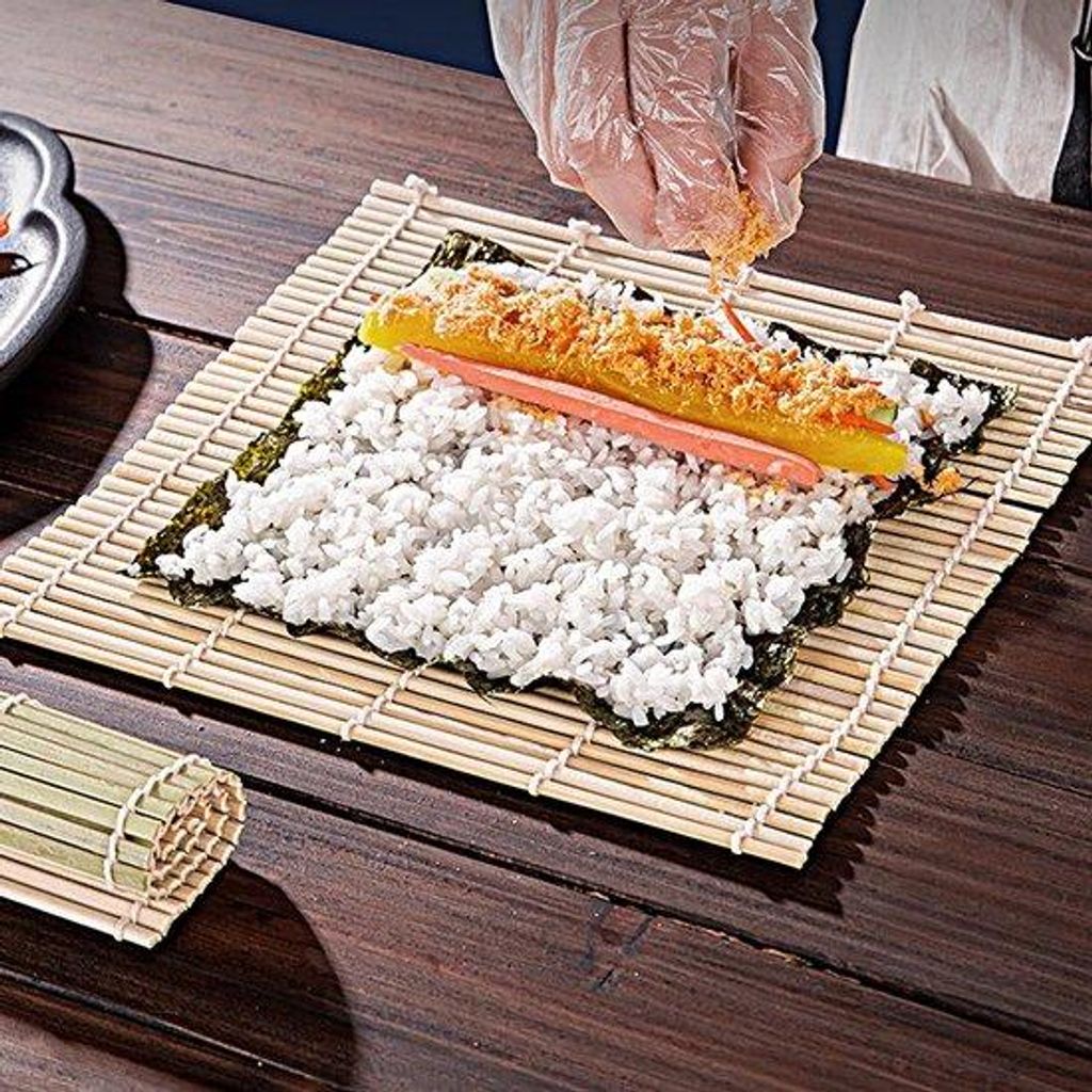 Japanischer Onigiri Formen für Sushi, 5er Set, Dreieckige Formen, für Nori Blätter und Seegras, einfache Anwendung