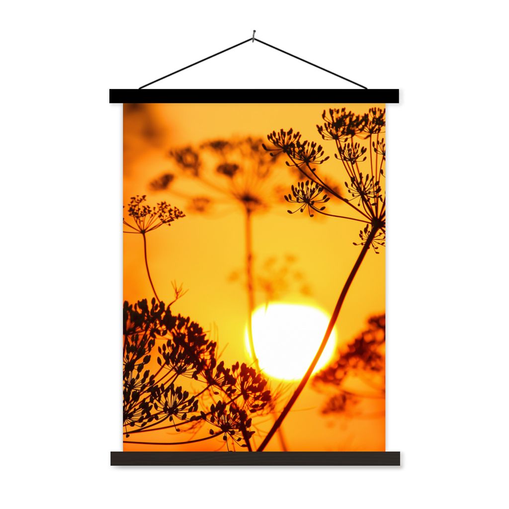 MuchoWow Textilposter Pflanzen - Blumen - Sonnenuntergang - Orange 40x53 cm mit schwarzem Rahmen - Abbildung
