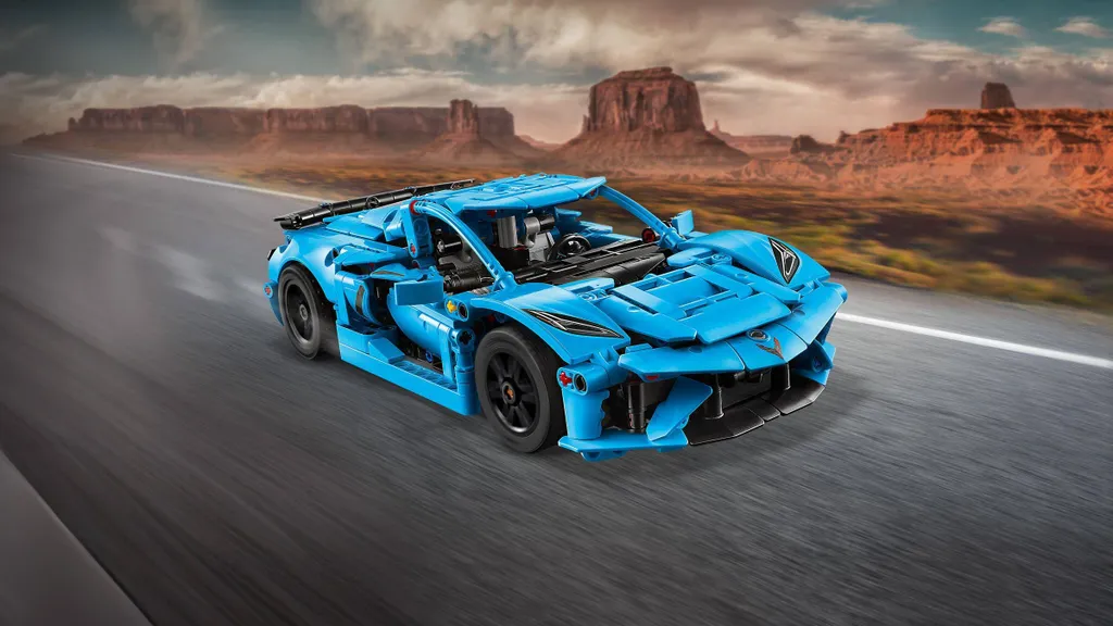 Chevrolet Corvette Stingray LEGO Technic 42217 avec Moteur Mobile V8 - 13