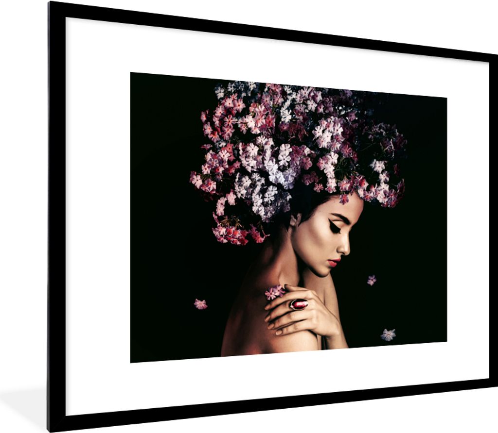 MuchoWow Gerahmtes Poster Blossom - Frau - Rosa - Luxus 80x60 cm - Poster mit Schwarzem Bilderrahmen Wandposter Rahmen Foto Bilder - Schlafzimmer...