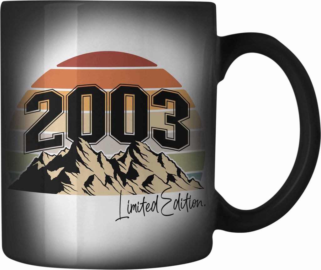 Trendation - 18. Geburtstag Farbwechsel Zauber-Tasse Geschenk Mädchen Jungen Geschenkidee Lustig Spruch 18 Geschenke Geschenkideen zum 18 Bday 18e...