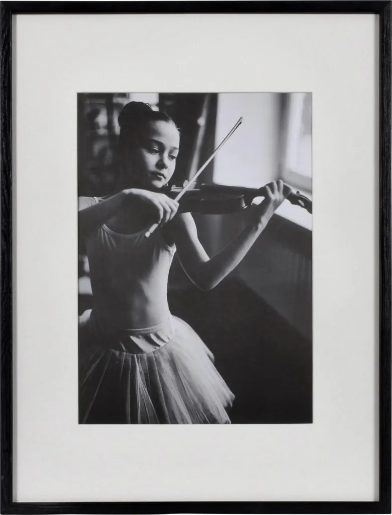 Cadre en bois Viola 50x70 cm noir : finis les posters qui se tordent