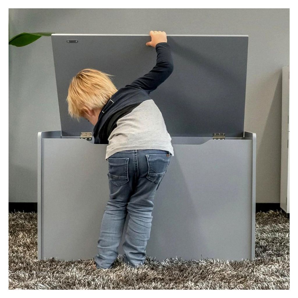 Holzspielzeugkiste, XL Aufbewahrungsbox grau – sicherer Verschluss mit Gasfeder – Maße 80 x 50 x 50 cm – graue Spielzeugkiste für das Kinde...
