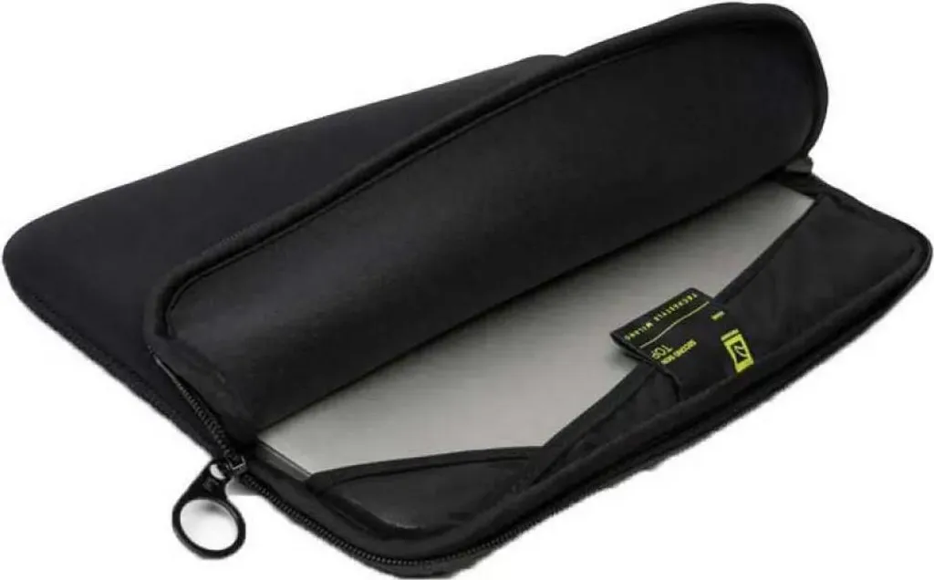 Protection MacBook Air 13 pour Déplacement en Néoprène Noir Tucano Top
