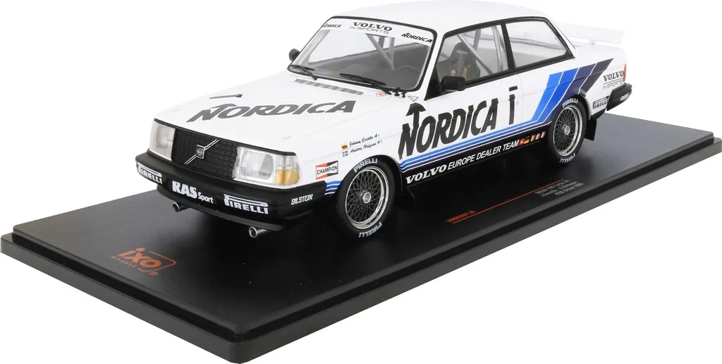 Volvo 240 Turbo IXO 1:18 - Gagnante ETCC Brno 1986 n°1 - Miniature