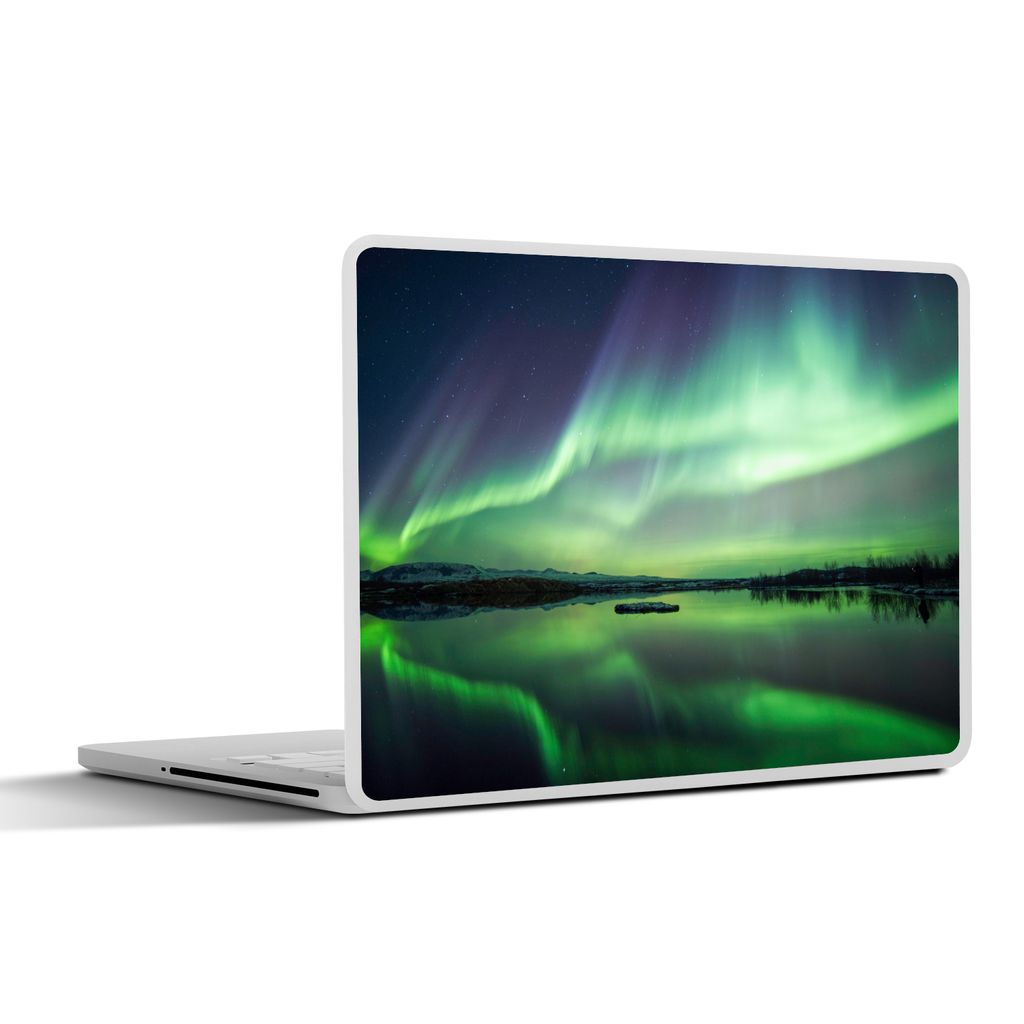 MuchoWow Laptop Aufkleber Sticker Cover Nordlicht - See - Island - Grün - Wald - Schnee 40x30 cm - Laptop Dekoration - Selbstklebend