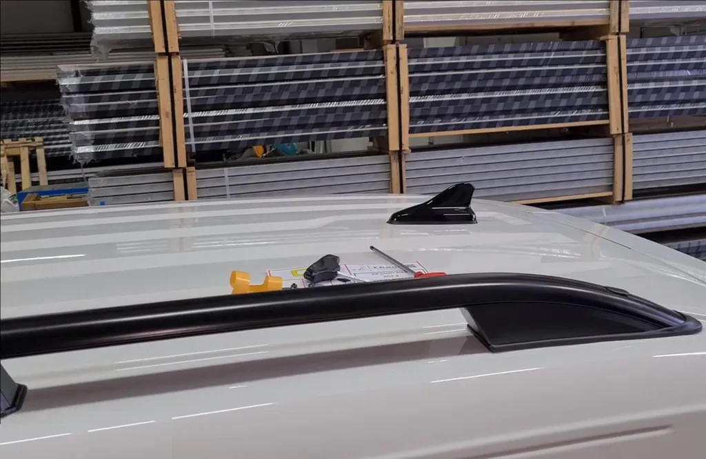 Mancorrenti Tetto Corso Schwarz Opel Vivaro Renault Trafic 2014+ - 8