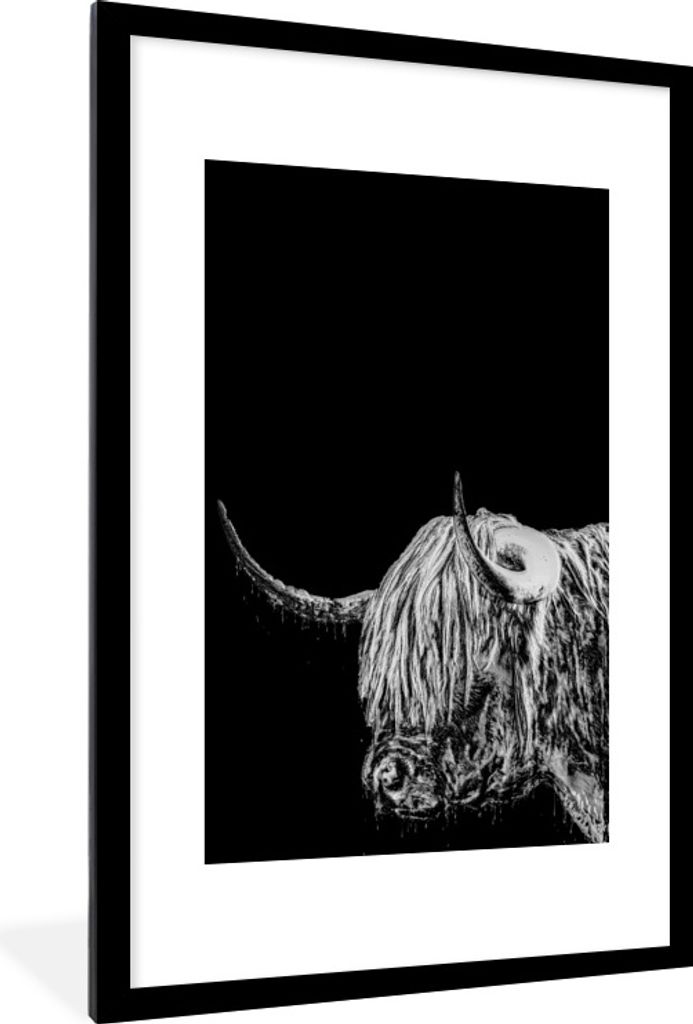 MuchoWow Gerahmtes Poster Robuster schottischer Highlander - schwarz und weiß 60x90 cm - Poster mit Schwarzem Bilderrahmen Wandposter Rahmen Fot...