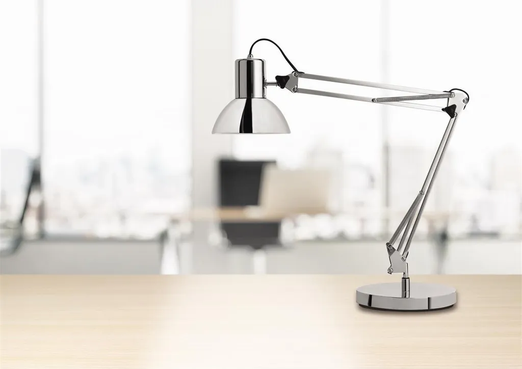 Lampe de bureau flexible SUCCESS 80 Chrome : finissez-en avec le manque de place