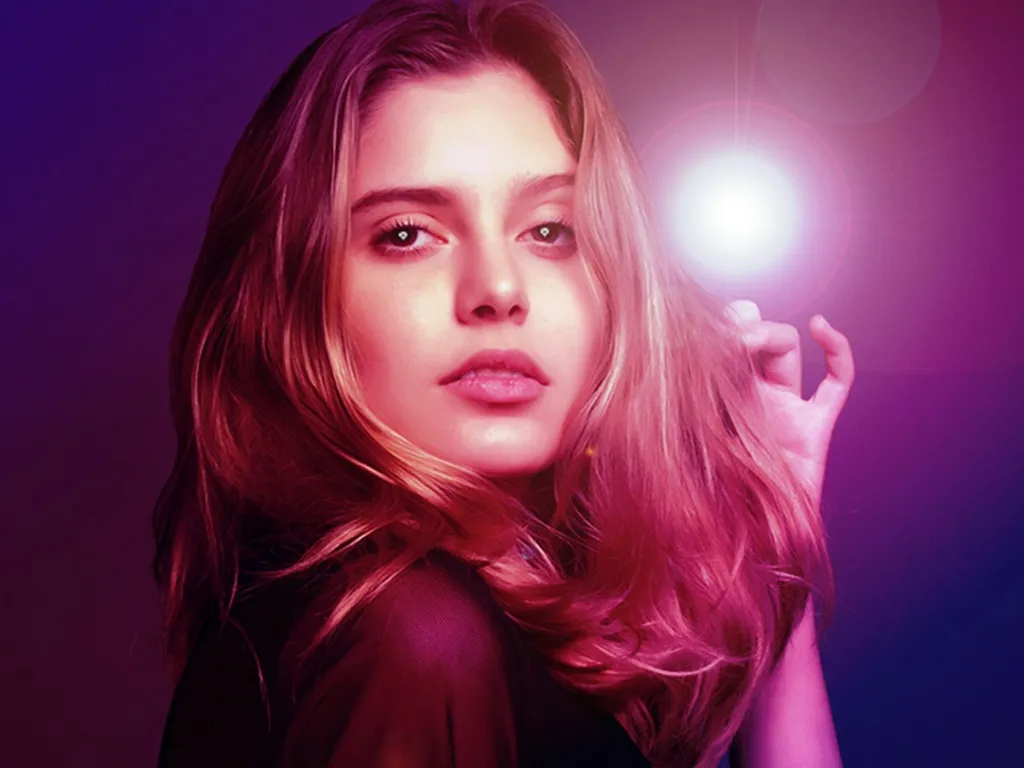 Trépied LED RGB Cœur Logilink avec Commande de Lumière Intégrée - 10