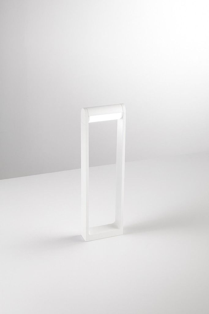 12-W-LED-Außenleuchte (3000 K), mattweiß pulverbeschichtetes Aluminiumgehäuse, modernes, verstellbares Design, Schutzart IP65 - Perenz