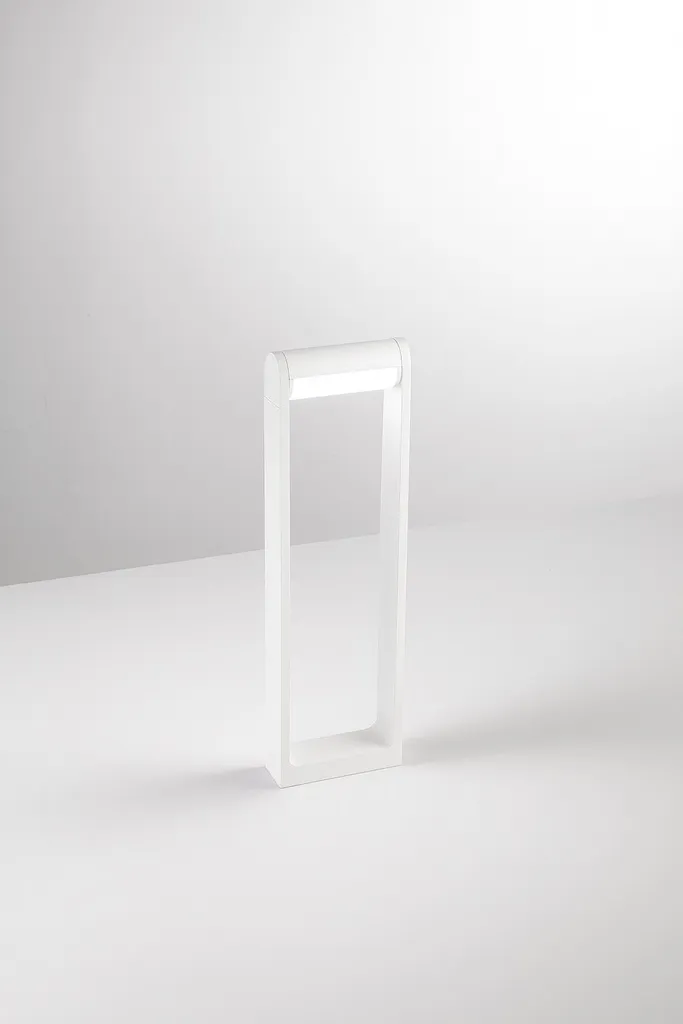 Potelet LED extérieur 12W Perenz blanc mat IP65 design orientable 3000K