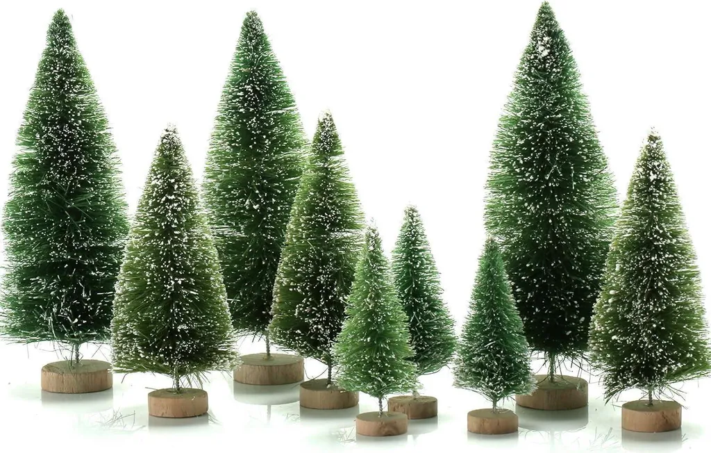 Lot de 9 mini sapins enneigés avec socle bois pour déco Noël rustique