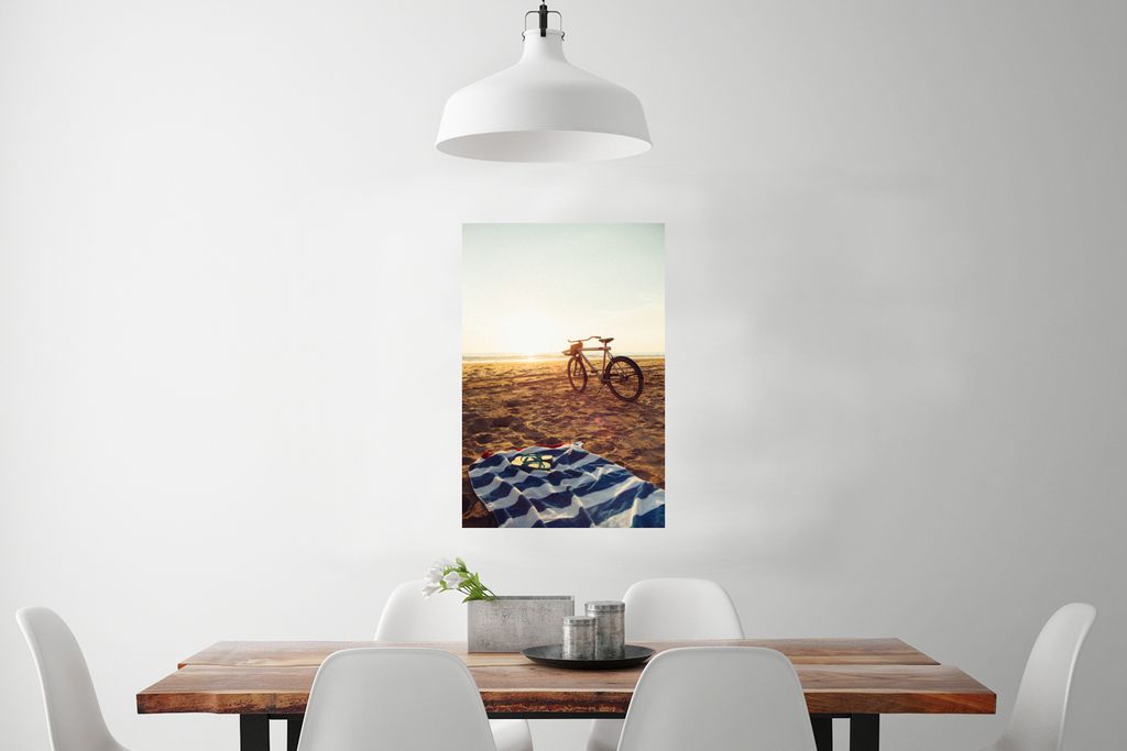 MuchoWow Poster Strand - Fahrrad - Handtuch 40x60 cm - Plakate für die Wand - Poster Babyzimmer
