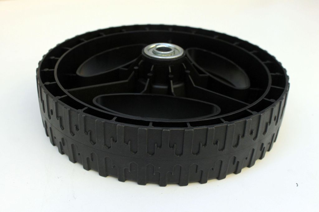 A black wheel with a metal bearing in the center, shown against a white background.