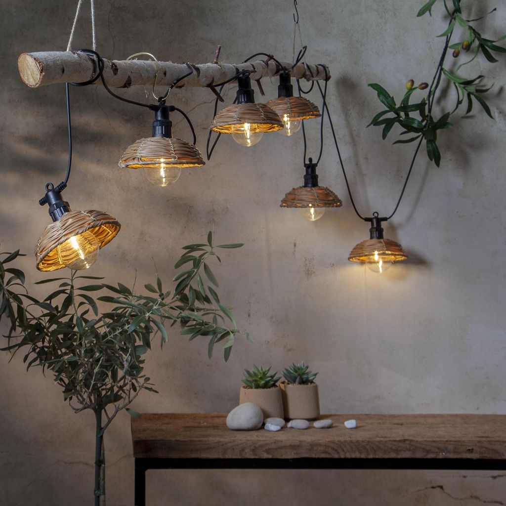 Girlanda ogrodowa 6 lampek LED z rattanowymi abażurami Zdjęcie produktu 
