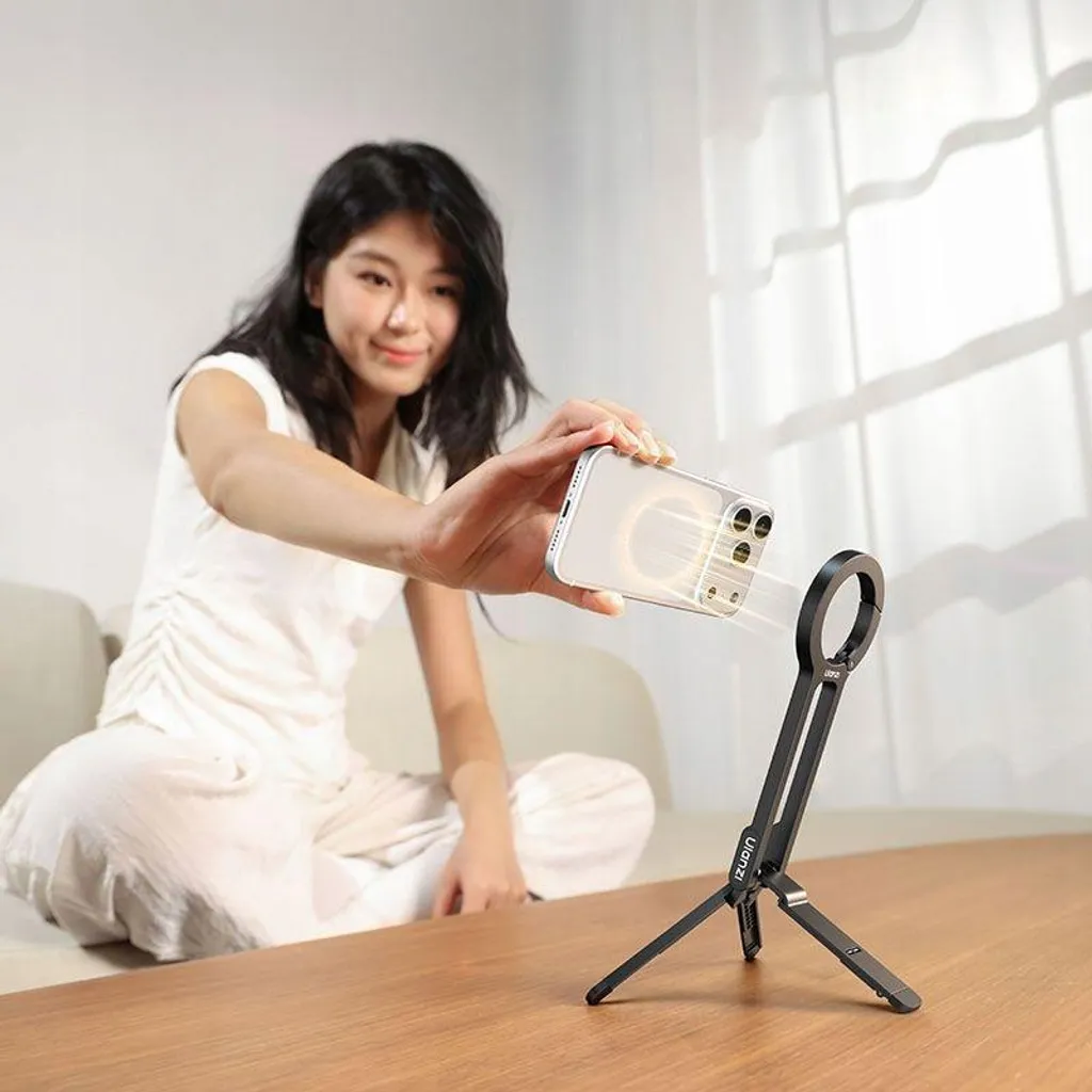 Support iPhone MagSafe pour Vlogging et Selfie Grip Métal ULANZI MA57 - 9