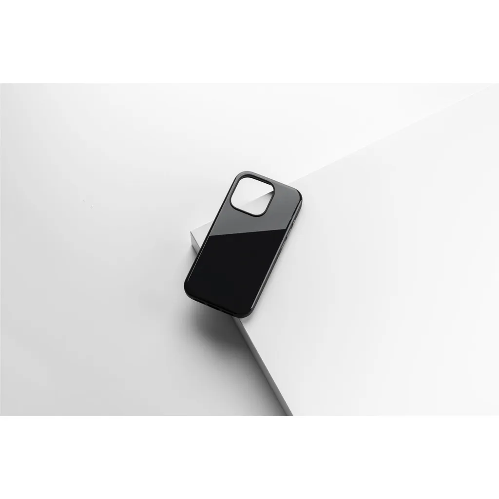 Cover Nomad Sport iPhone 15 Pro Nera: Resistente e Pronta all'Uso - 7