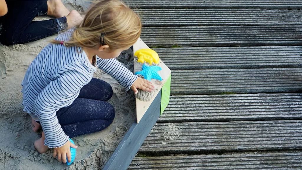 Bac à Sable Hexagonal en Bois EXIT Aksent 160x140 cm pour Enfant