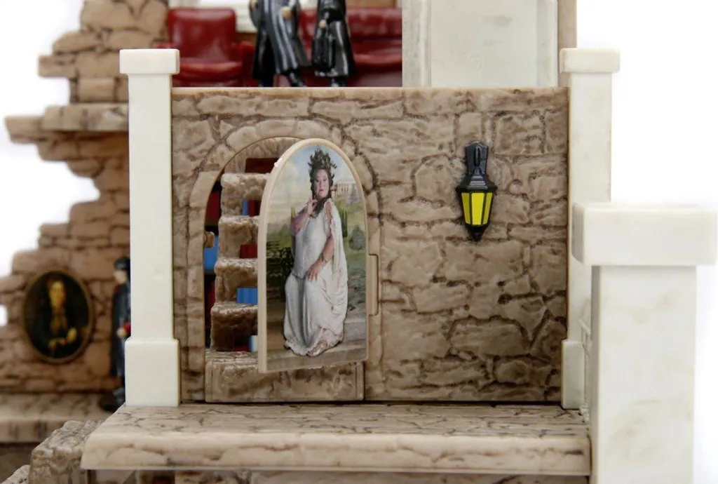 Mini Tour Harry Potter compacte et figurines pour petite vitrine - 9