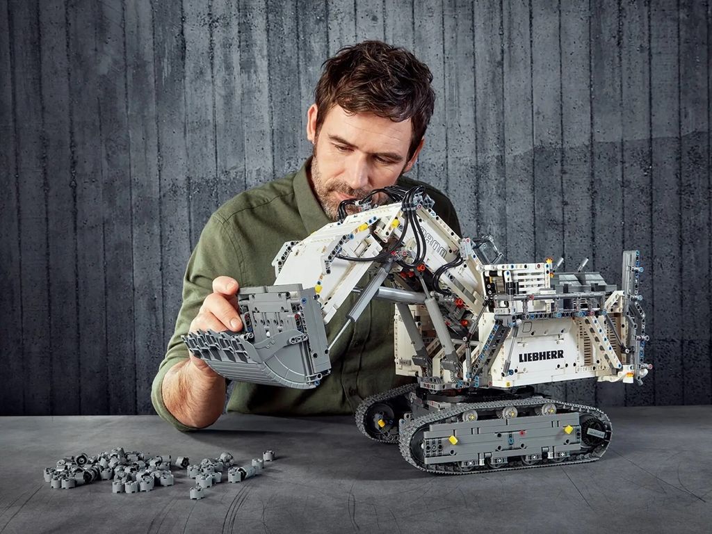 Lego Technic 42100 Liebherr R 9800 Rýpadlo Obrázok produktu 26