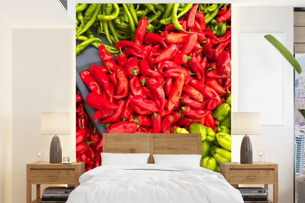 MuchoWow Fototapete für Wohnzimmer oder Schlafzimmer Wandtapete Vinyl Motivtapete Ein schöner Kontrast zwischen dem grünen Gemüse und dem rot...