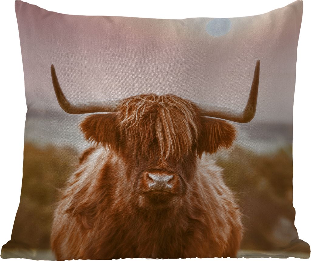 MuchoWow Outdoor Kissen - Natur - Schottisches Hochlandrind - Rosa - 60x60 cm - Wetterfest - Lounge Kissen - Dekoration - Schlaf Kissen