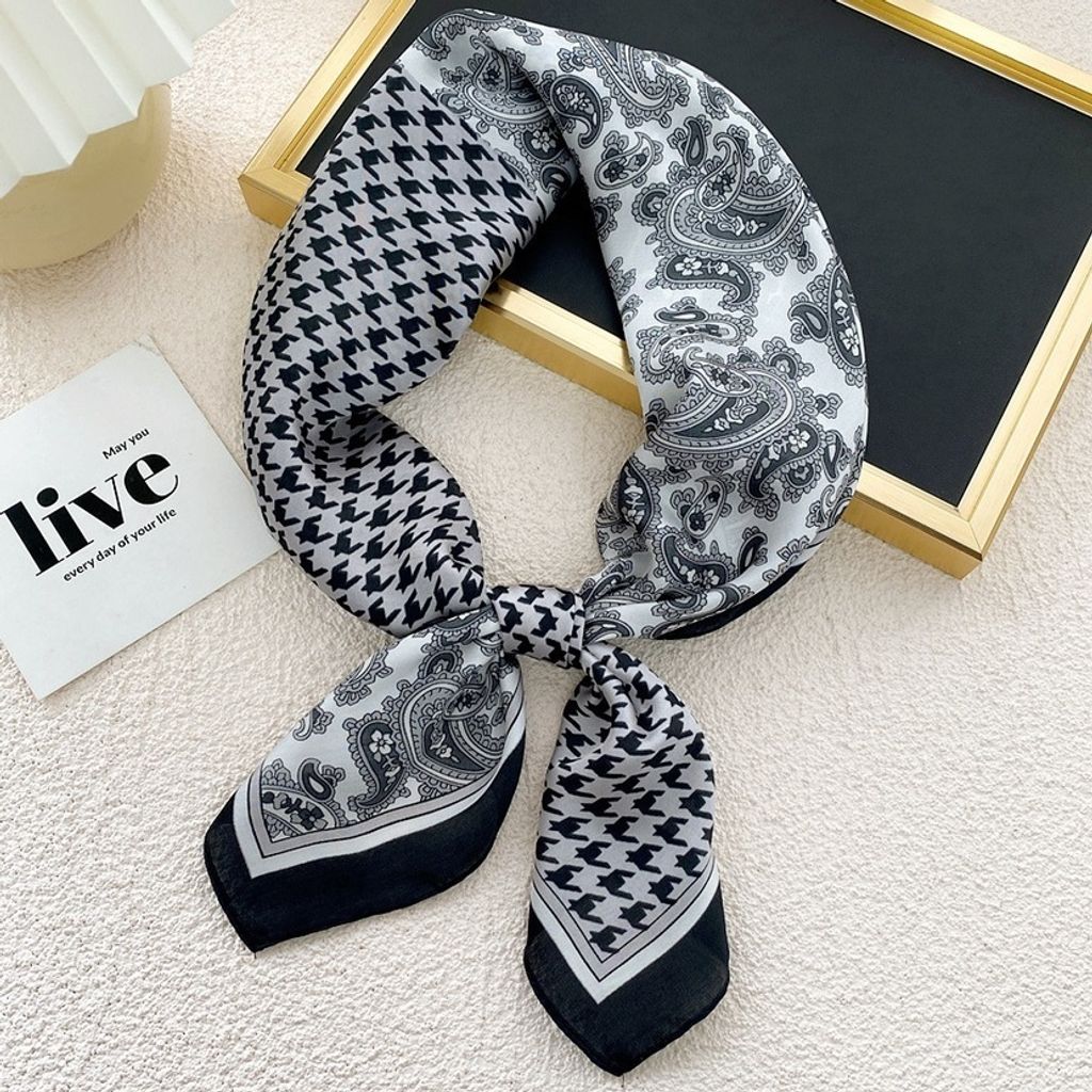 Lisa Halstuch - Elegantes Seidentuch in Typ31 für stilvolle Outfits KP13179