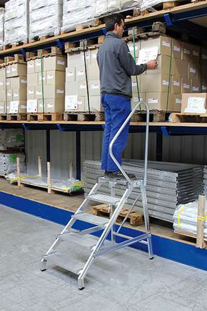 Günzburger Steigtechnik Montagetritt mit Handlauf 4 Stufen - 050180