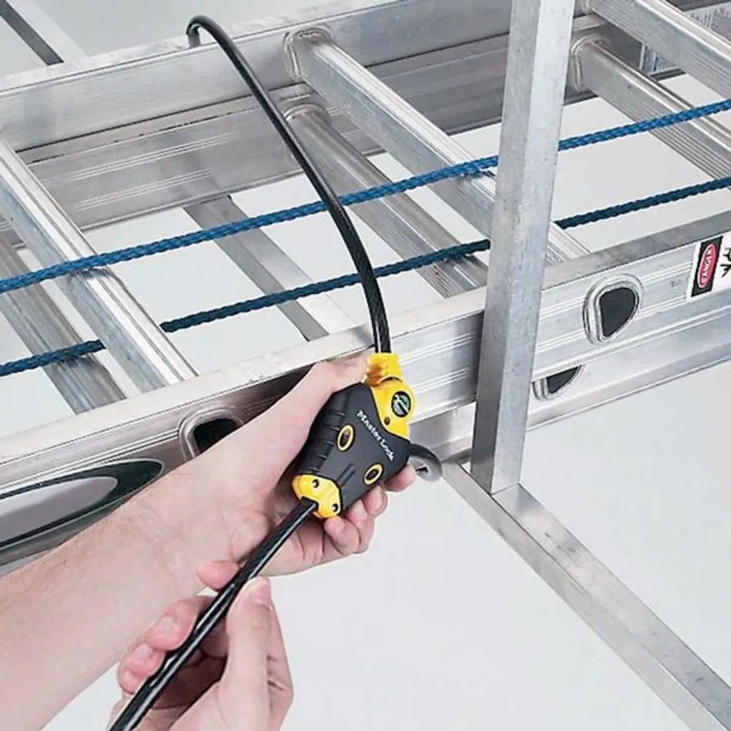 Câble Antivol Universel Master Lock Python 10mm pour Tout Fixer - 9