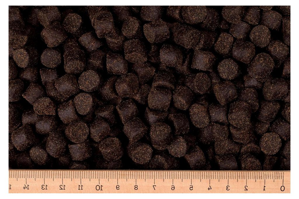 (Grundpreis 3,90 Euro/kg) - 5 kg Karpfenfutter Best-Carp 11,0 mm - sinkend