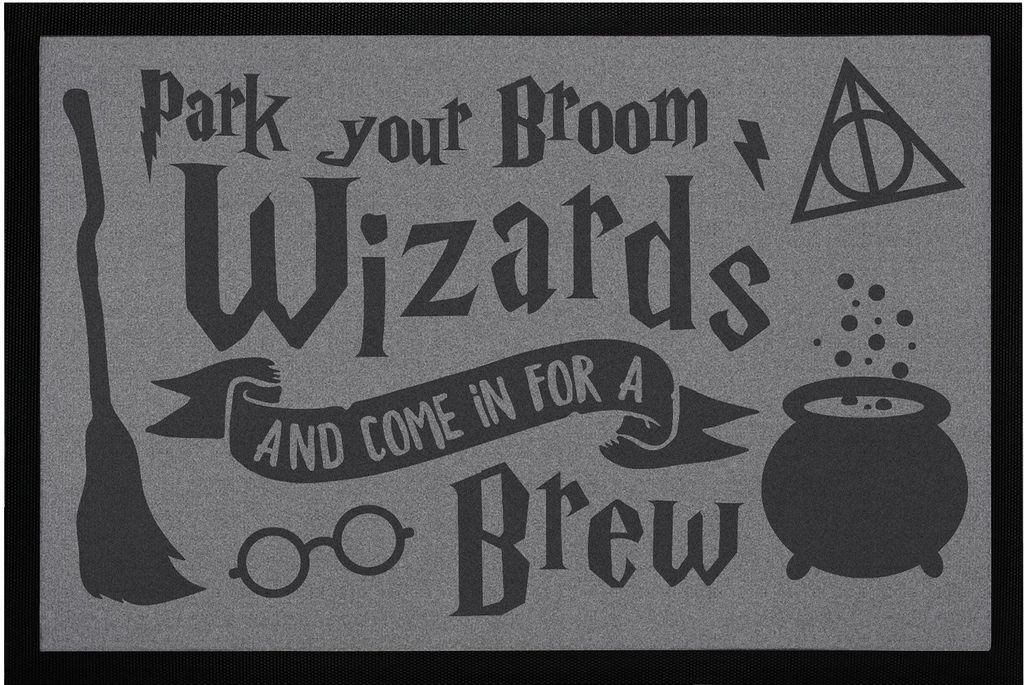 Fußmatte mit Spruch Park your Broom Wizards Fantasy Zauber rutschfest & waschbar Moonworks schwarz 60x40cm