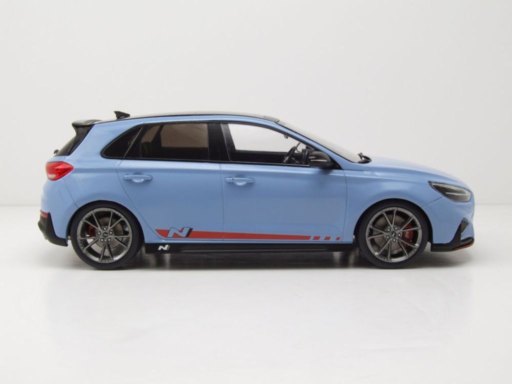 MCG 18503 Hyundai i30 N 2021 hellblau rot 1:18 Produktbild 4